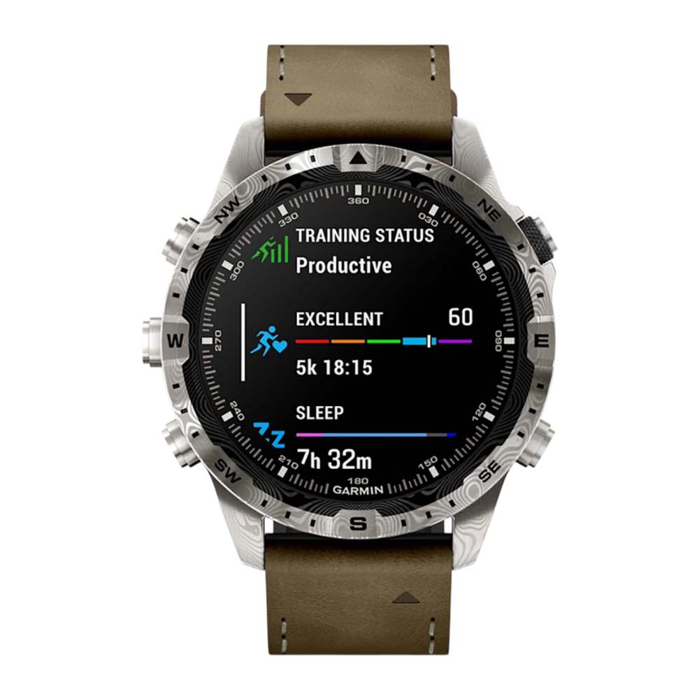 Спортивные часы Garmin MARQ Adventurer (Gen 2) Damascus Steel Edition, гибридный ремешок, чёрный силиконовый ремешок Безель и корпус из дамасской стали, AMOLED-дисплей с куполообразным сапфировым стеклом. Ремешок из кожи и фторэластомера и силиконовый рем