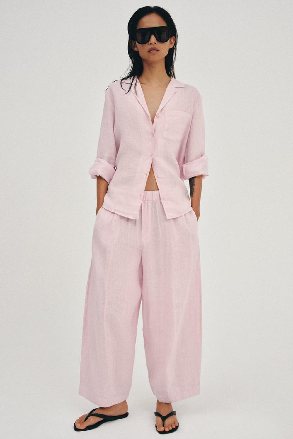 ZARA БРЮКИ BARREL ИЗ ЛЬНА — ZW COLLECTION, СВЕТЛАЯ МАЛЬВА