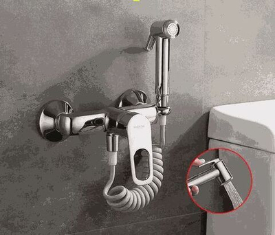 смеситель настенный LEDEME с гигиеническим душем L5249