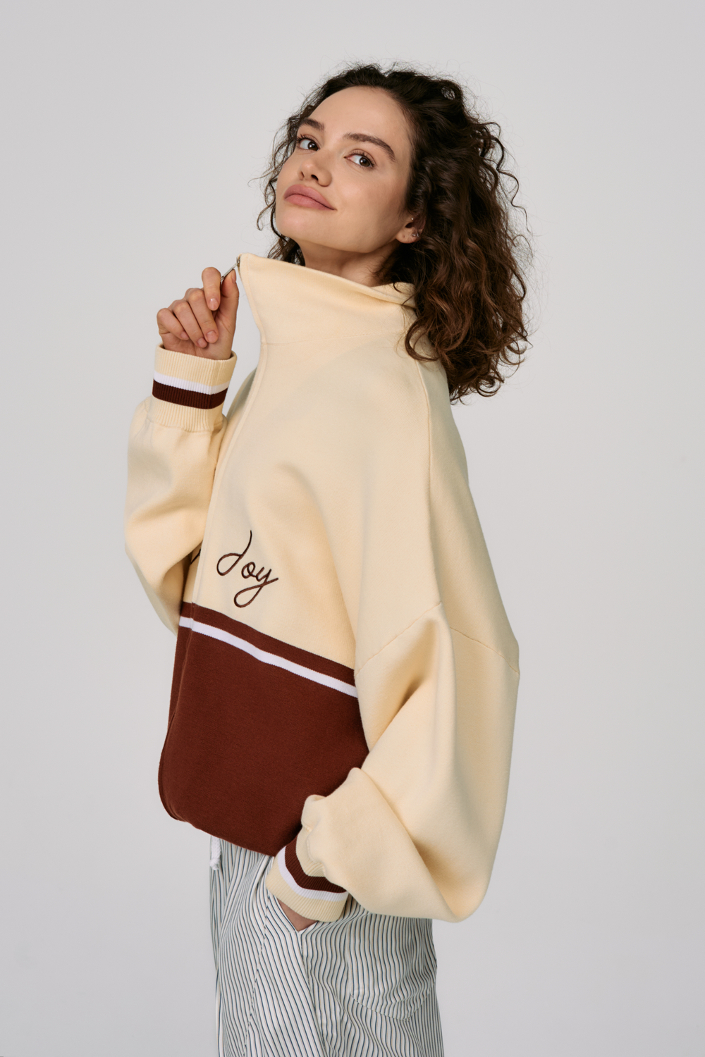 Джемпер на молнии "Cream Line"