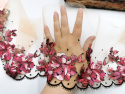 Вышивка на сетке, 19см, ПРАВАЯ, цветы на телесном фоне (Артикул: VS-2031), м