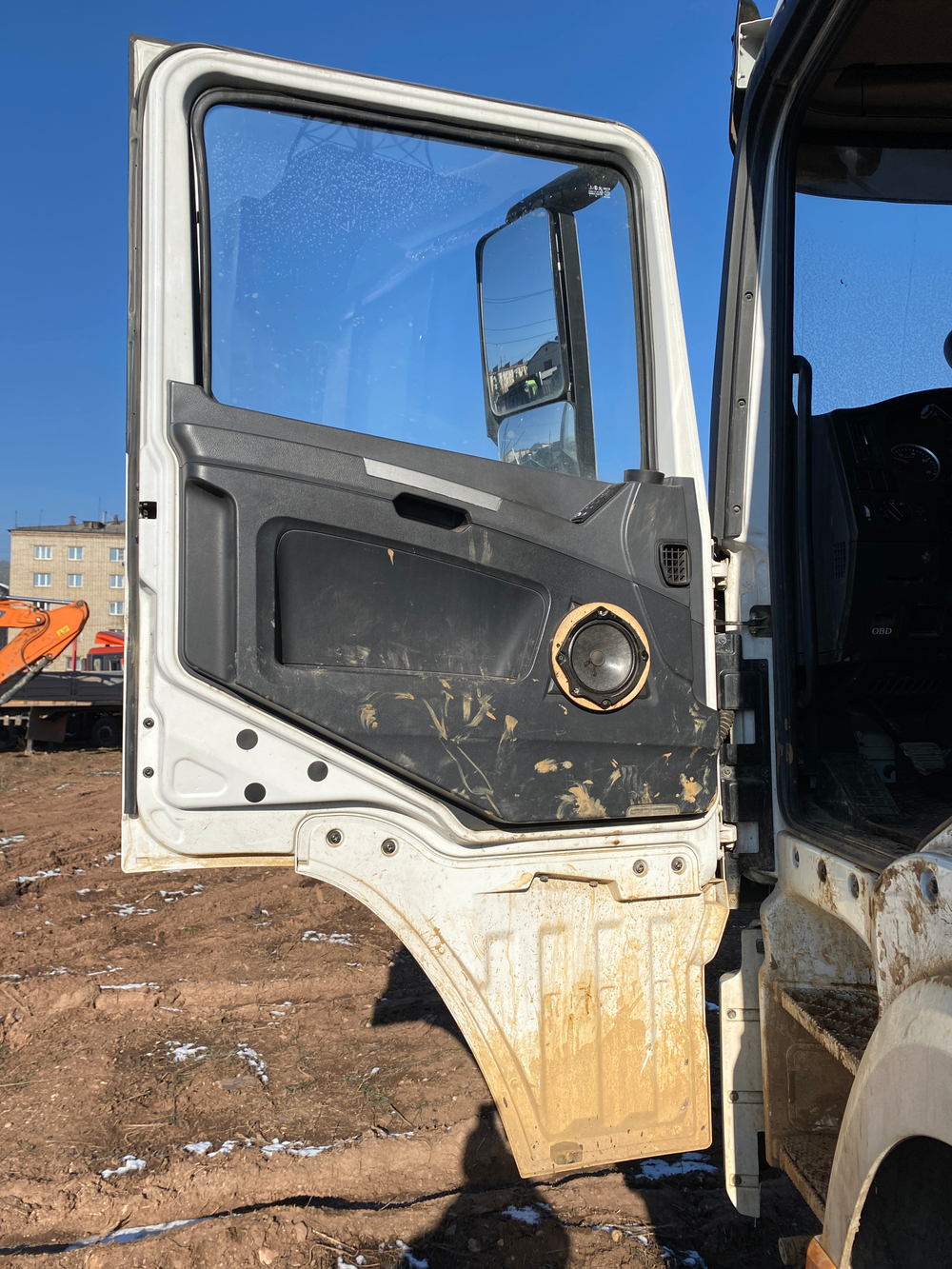 Shacman (Shaanxi) SX* 6x6 Самосвал SX32586T385 (Дизельный, 11,6 л, 369 л.с., МТ)
