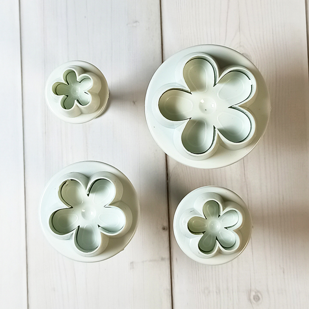 Вырубки с выталкивателем "Цветок Яблони" 4 шт (33, 25, 17, 14 мм)