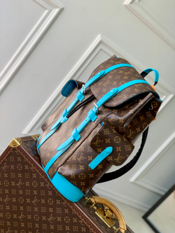 Louis Vuitton Christopher MM