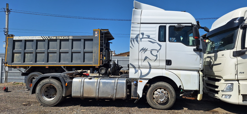 SITRAK C7H 4x2 Седельный тягач ZZ4186V391HE (Дизельный, 12,4 л, 480 л.с., AT)