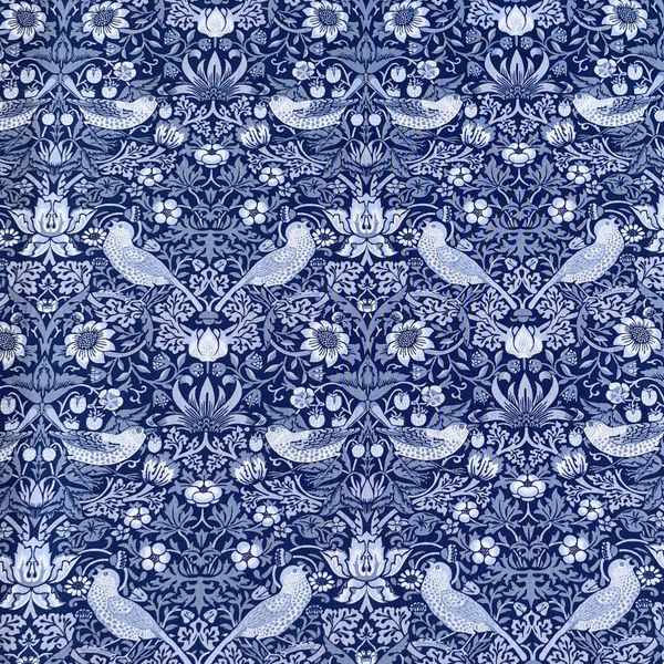 КЛУБНИЧНЫЙ ВОРИШКА НА ТЕМНО-СИНЕМ, 100% хлопок Handmade Fabrics 1