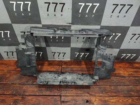 Воздуховод радиатора LADA Vesta 22-нв Б/У Оригинал 8450041501