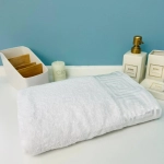 Полотенце махровое 70*140см «POSEIDON» цвет белый 01000 плотность 420гр/м2 с петелькой-подвесом