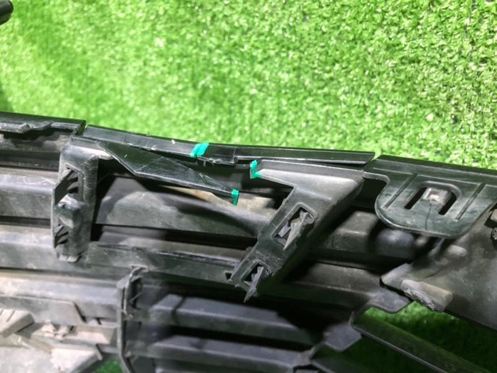 Решетка переднего бампера Toyota Camry xv70 (2020-н.в.)