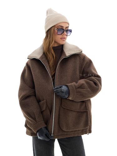 Шоколадная куртка с накладными карманами