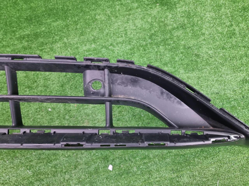 Решетка перед. бампера Mercedes GLB X247 19-23 AMG