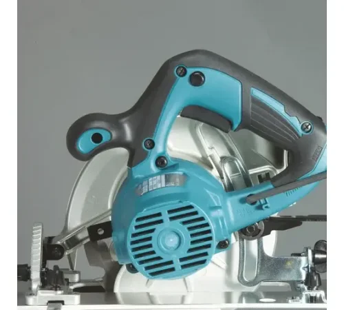 Пила дисковая Makita  HS 6601