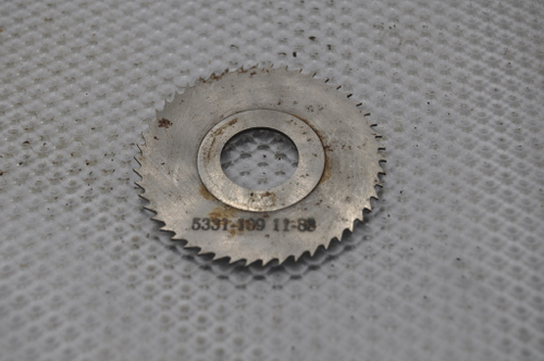 Фреза отрезная дисковая по металлу 50х0.8х13мм. z=50 Р6М5 с фаской без шпонки