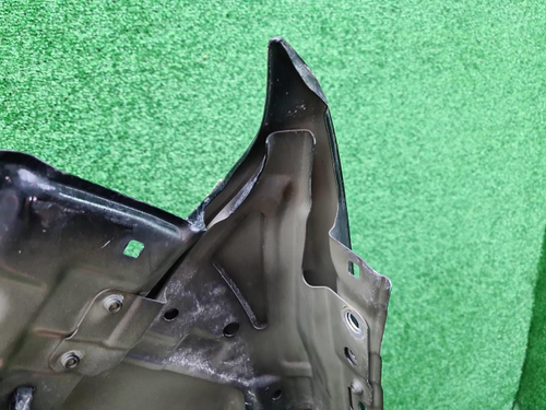 Крыло переднее правое Land Cruiser 300 (2021-н.в.)