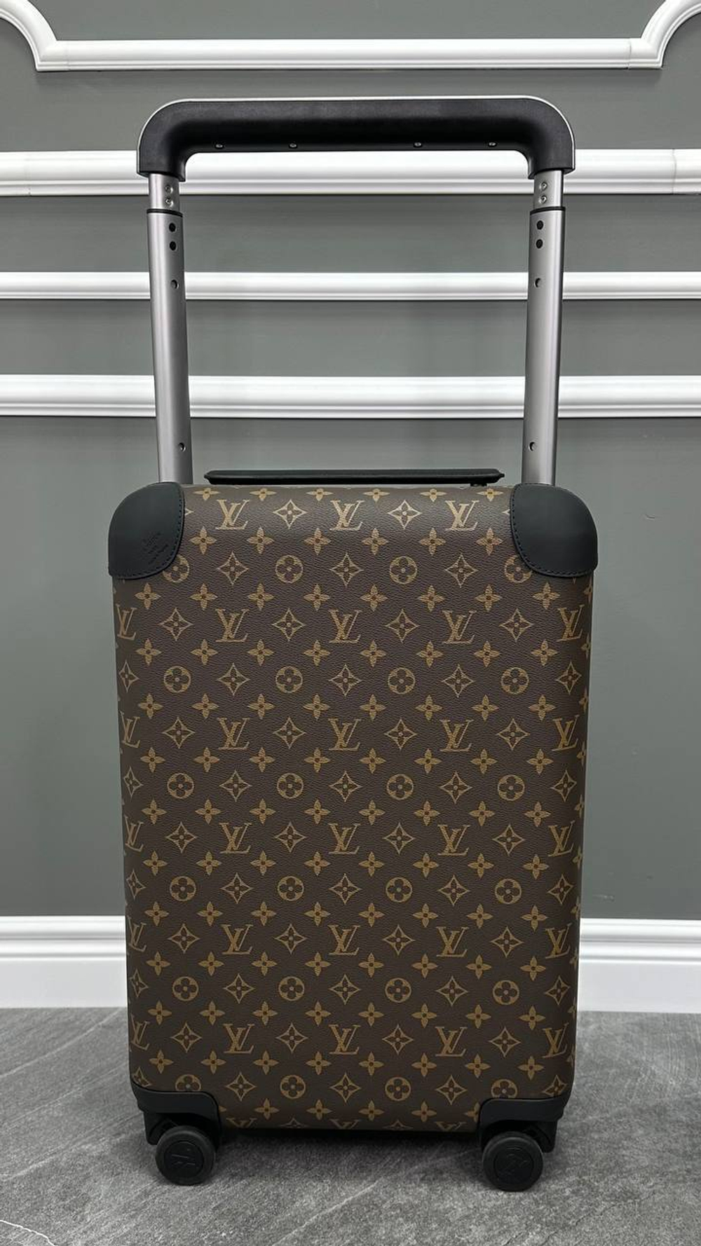Чемодан Louis Vuitton