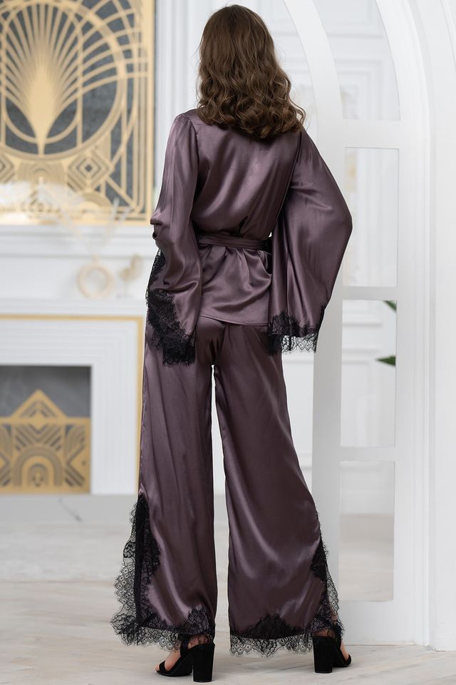 Фиолетовый комплект с брюками и жакетом Windsor