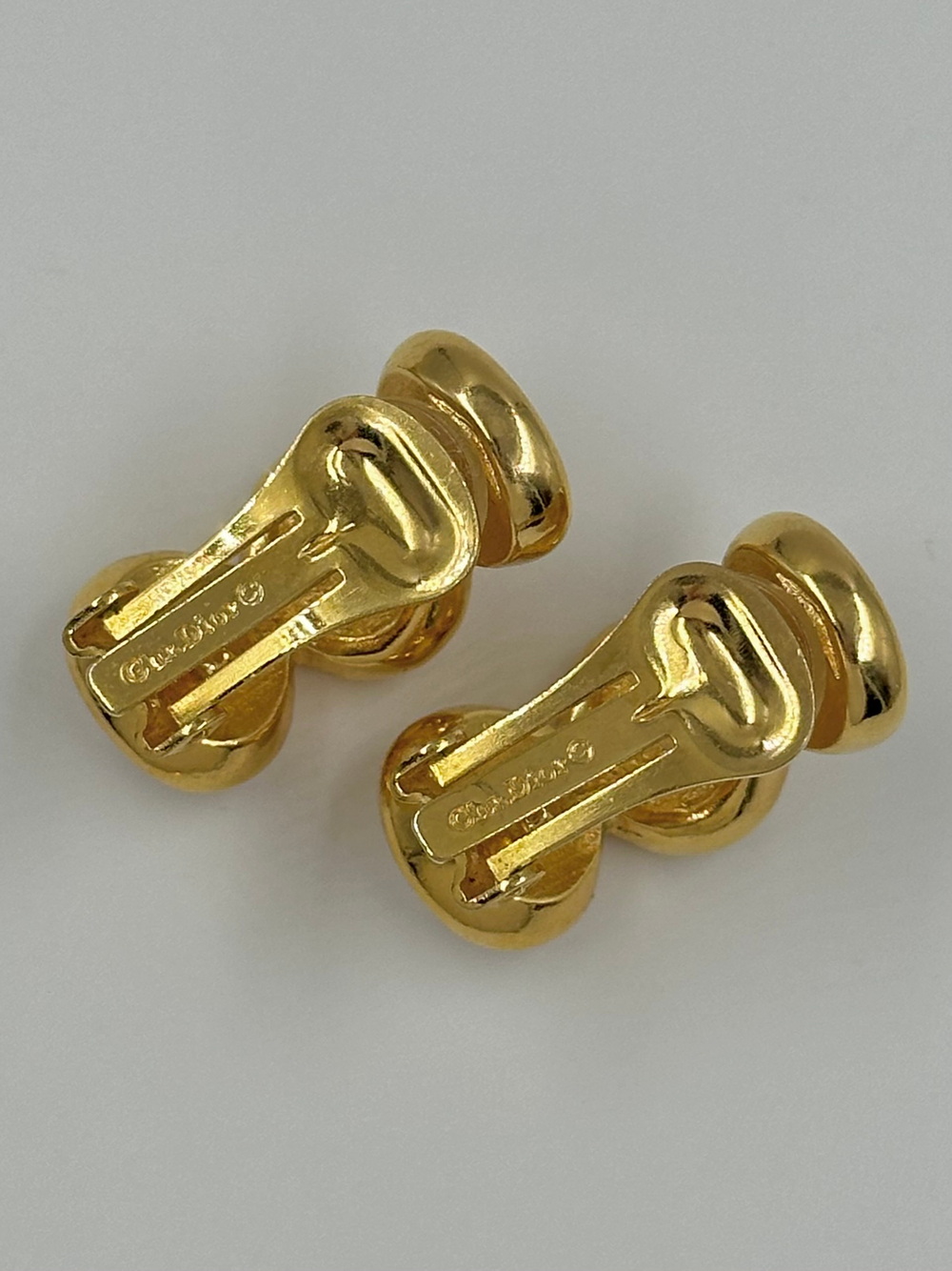 Клипсы полукольца с «жемчугом» Christian Dior