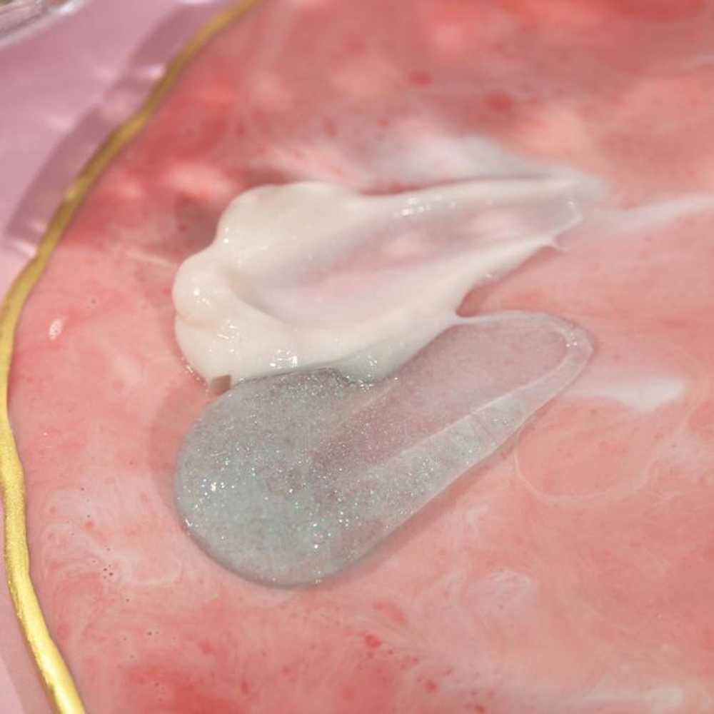 Подарочный набор «С Новым годом!»: скраб для тела с блестками и мерцающее молочко для тела