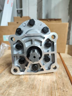 Насос шестеренный НШ 100-50 (GP 100G-50M-3) прав./Лев.вращения