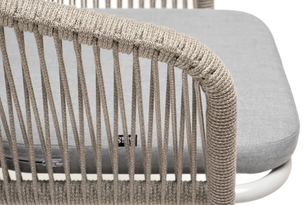 "Марсель" стул плетеный из роупа, каркас алюминий светло-серый (RAL7035) муар, роуп серый меланж круглый, ткань светло-серая