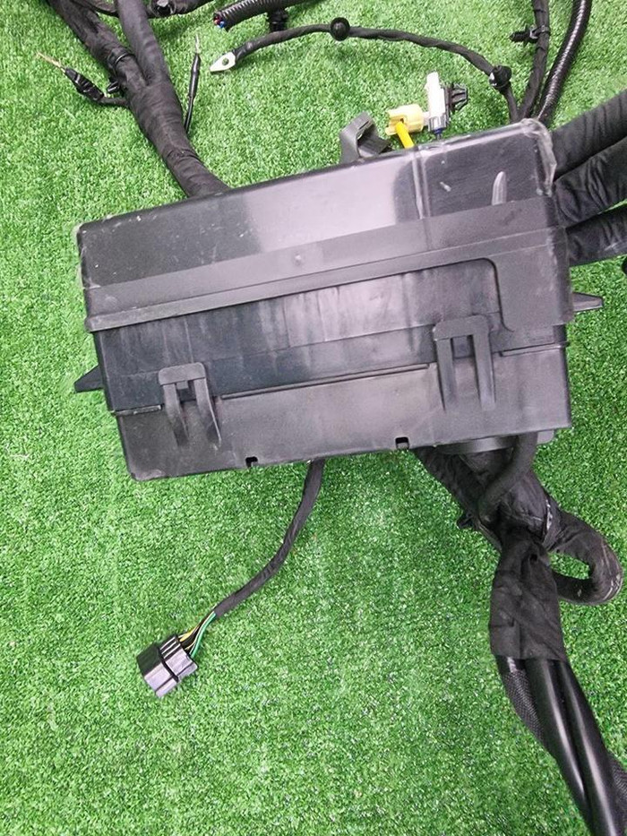 Проводка моторного отсека Haval F7 (2018-2024)