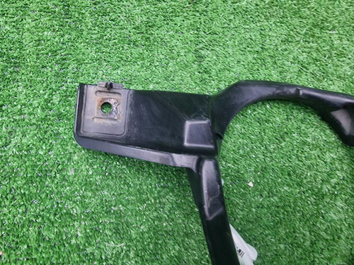 Кронштейн ПТФ правый Toyota RAV4 4 CA40 (12-15)