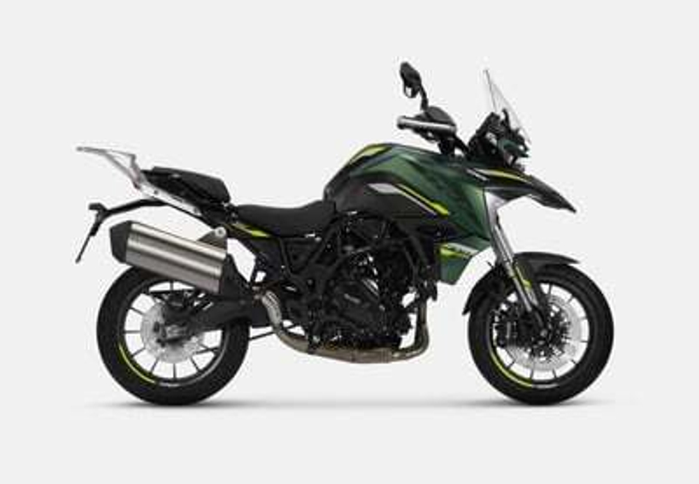 Мотоцикл Benelli TRK 702