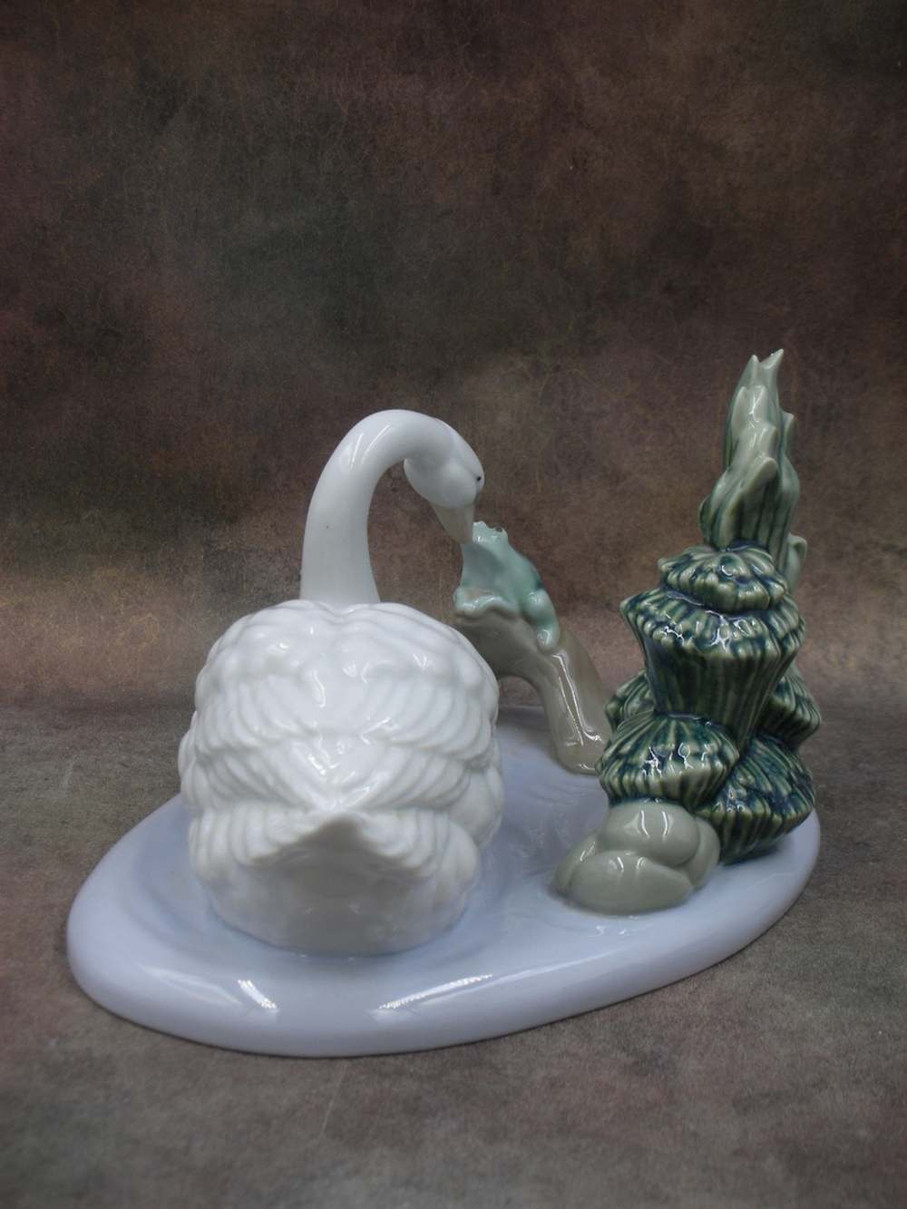 Статуэтка. Фарфор. Друзья на озере. NAO. Испания