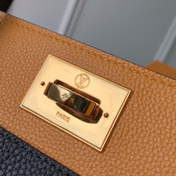 Louis Vuitton On My Side MM