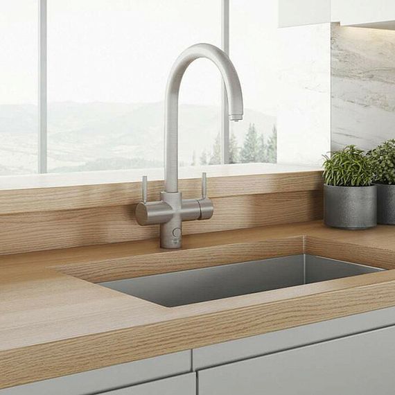 Смеситель InSinkErator J хром + бак с фильтром и кипячением