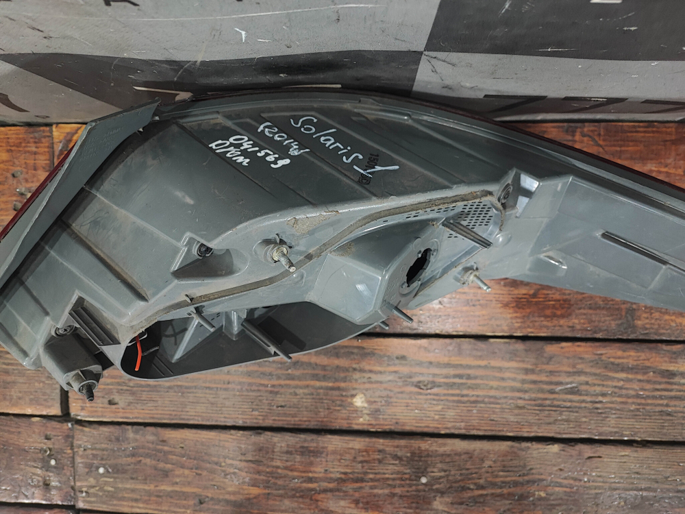 Фонарь задний левый Hyundai Solaris 1 (RB) 14-17 Б/У Оригинал 924014L600