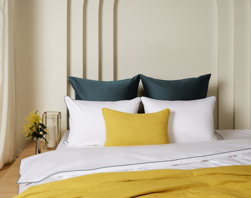 Постельное белье 2 спальное евро Сlaire&Caroll Lune белое с зеленым кантом