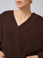 Джемпер вязаный с v-вырезом