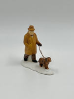 Фигурка Мужчина с собакой Department 56