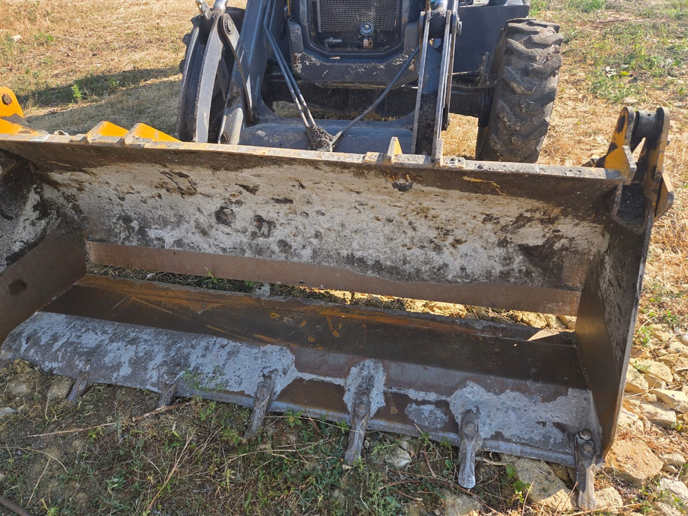XCMG XC8* Экскаватор-погрузчик XC8-S2570  (Дизельный, 4,0 л, 100 л.с., АТ)