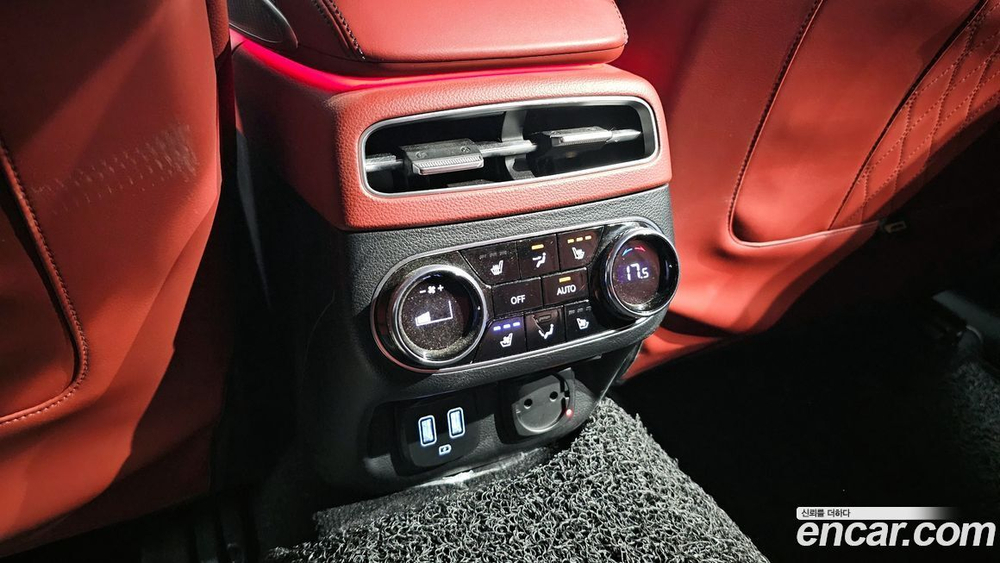 Genesis GV70 2.5T Бензин AWD (03.2021)