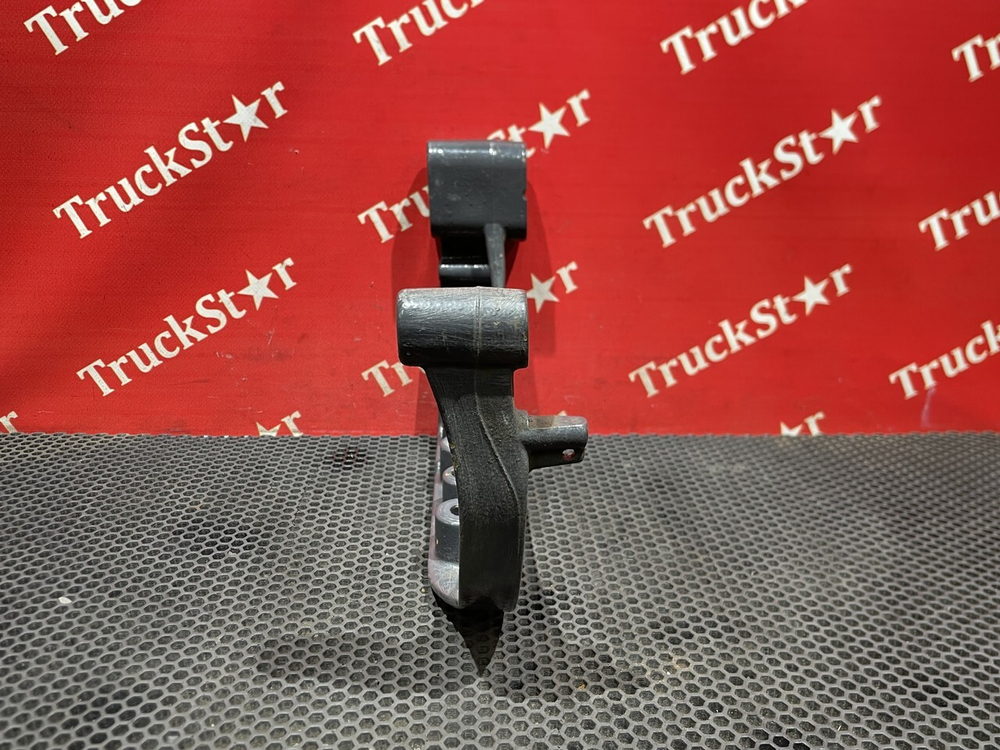 Кронштейн ящика АКБ 2021г