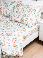 ODA Простыня стандартная, сатин цветочный орнамент