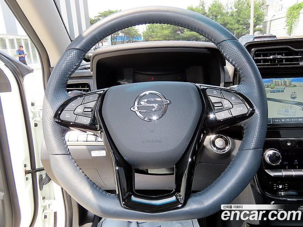 KG Mobility (Ssangyong) Very New Tivoli Бензин 1.5 2WD (05.2023)