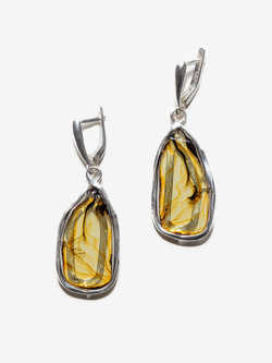 Уникальные серебряные серьги с цельным пейзажным янтарем, серебро 925 пробы
