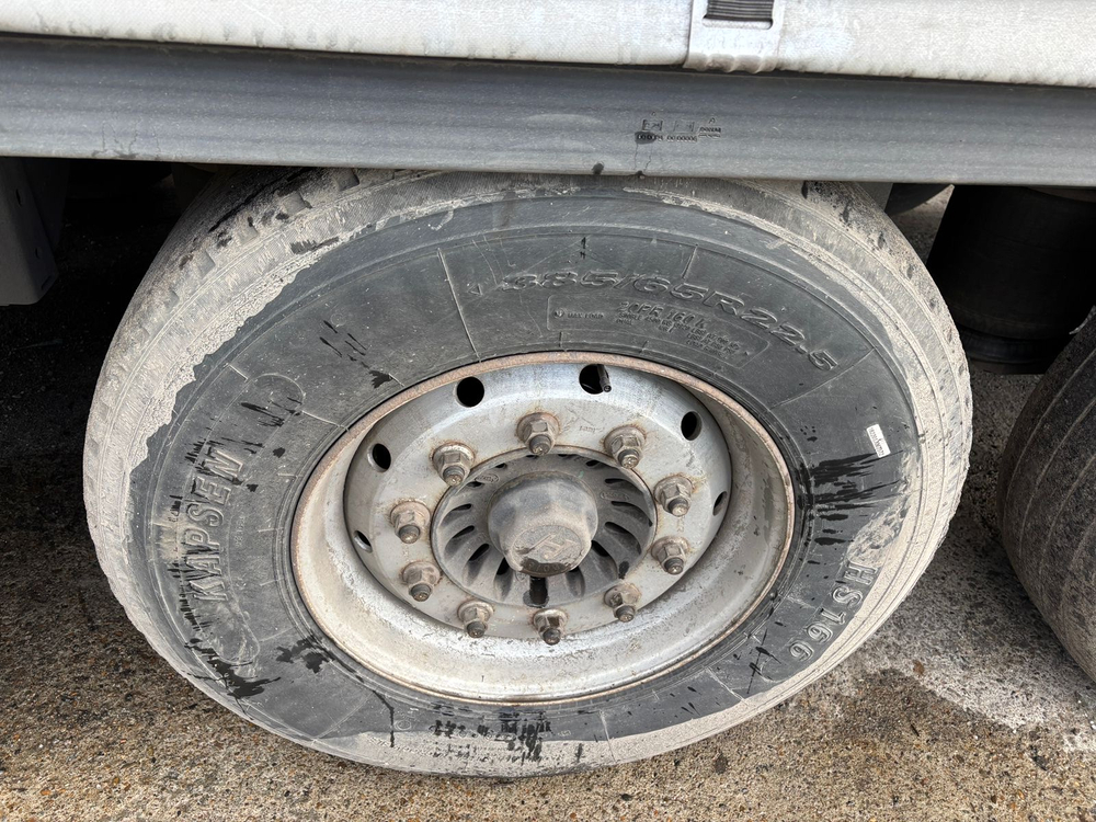 BONUM 9142* Полуприцеп шторный 914296-04 (длина 13,62 м.)