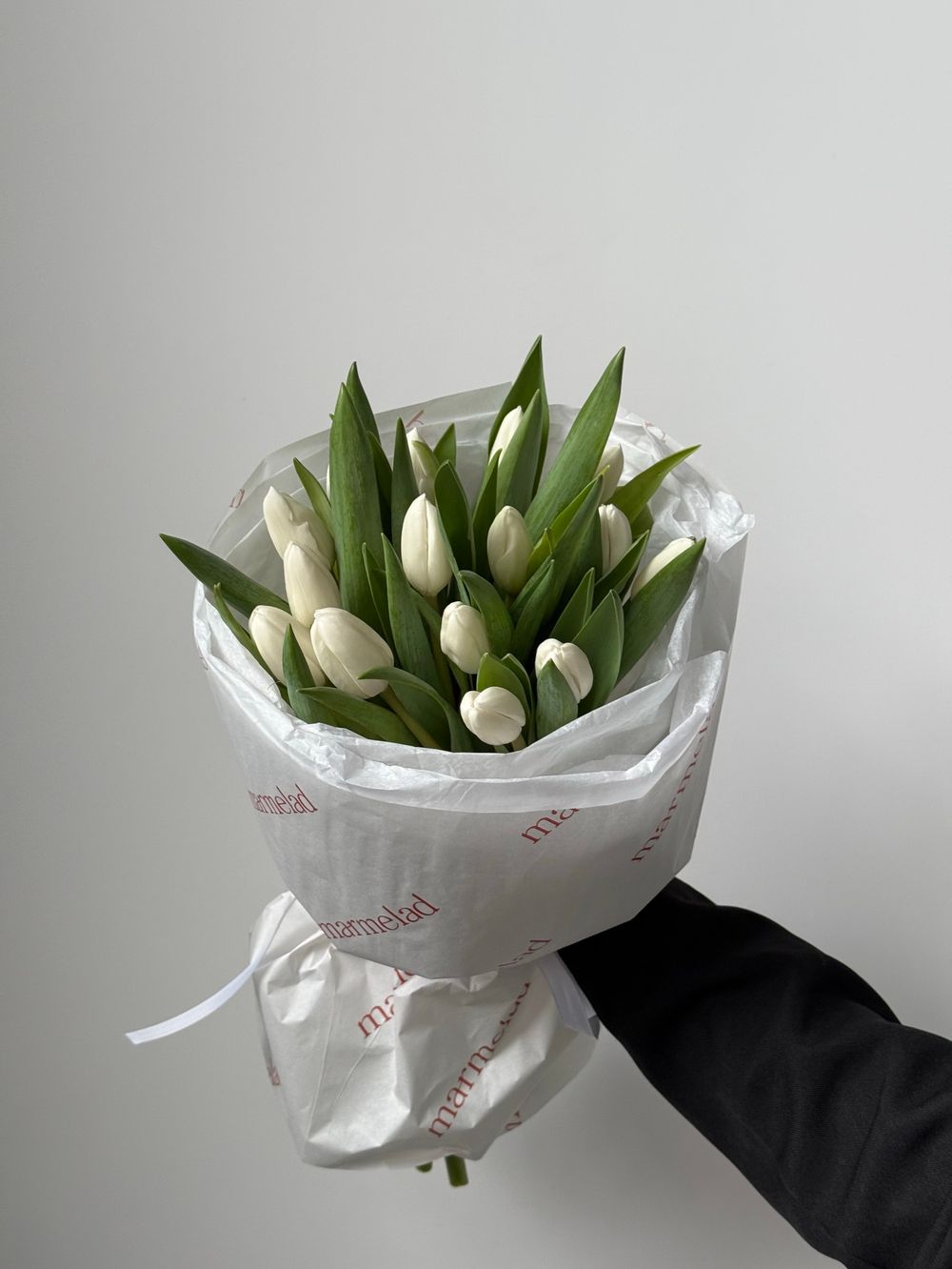 Букет из 15 белых тюльпанов