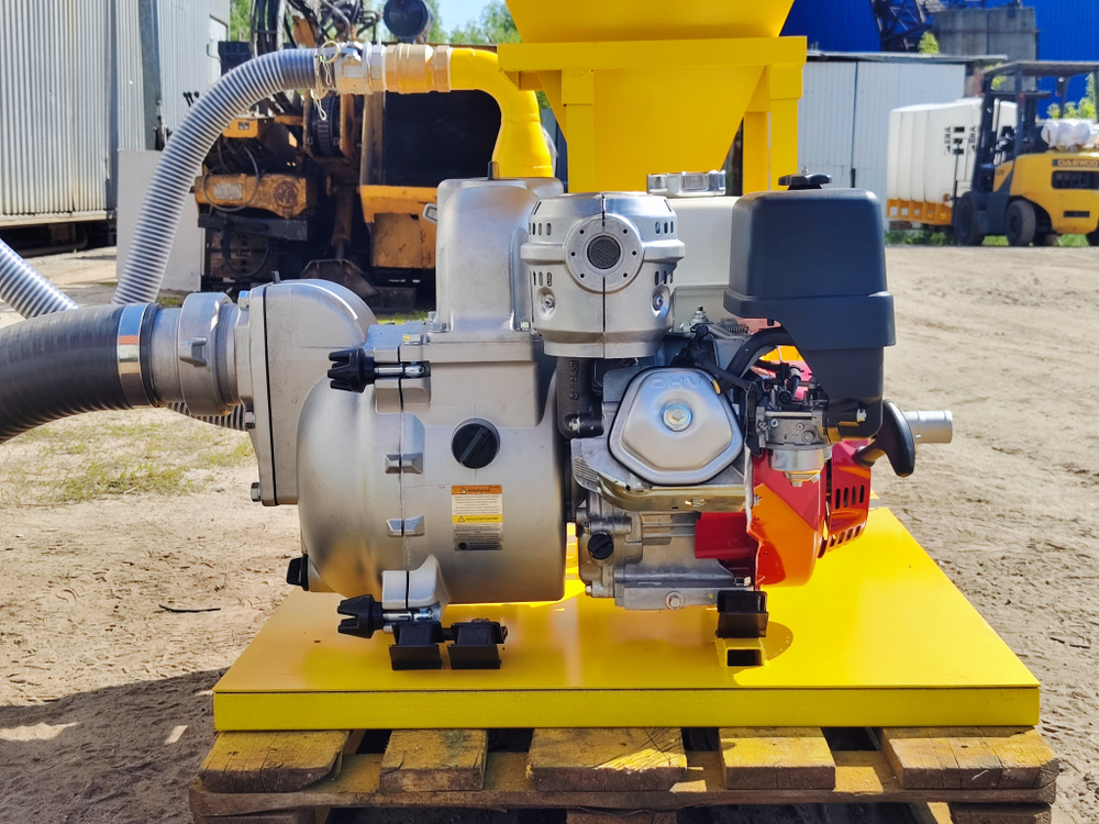 Насосно-смесительный узел для ГНБ с мотопомпой Koshin (Япония)