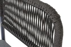 "Нуар" стул плетеный из роупа, каркас алюминий темно-серый (RAL7024) муар, роуп темно-серый круглый, ткань темно-серая 027