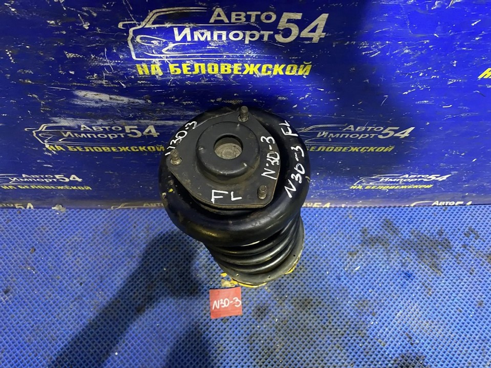 Стойка передняя левая NISSAN R'NESSA 2000