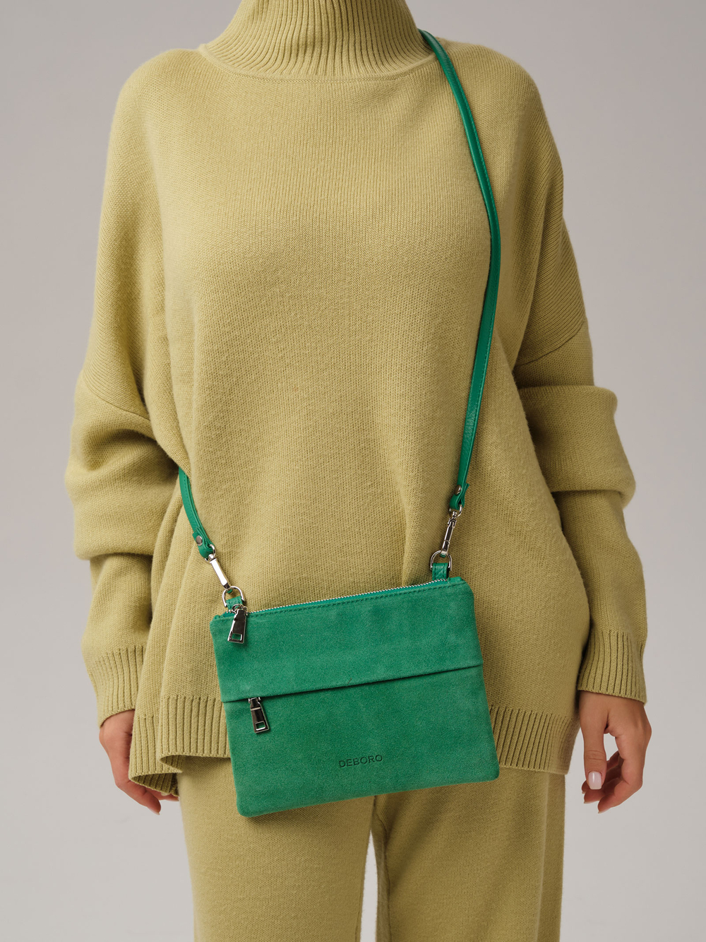 Замшевая сумка Deboro 3017 зеленый изумруд