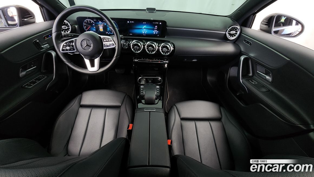 Mercedes-Benz A-Class W177 A220 Hatchback (01.2021)