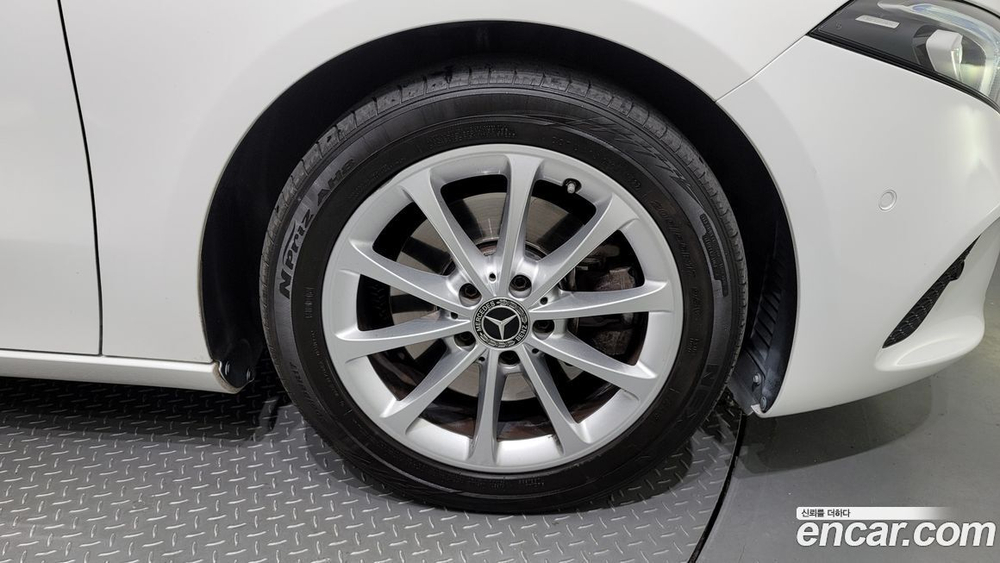 Mercedes-Benz A-Class W177 A220 Sedan (08.2020)
