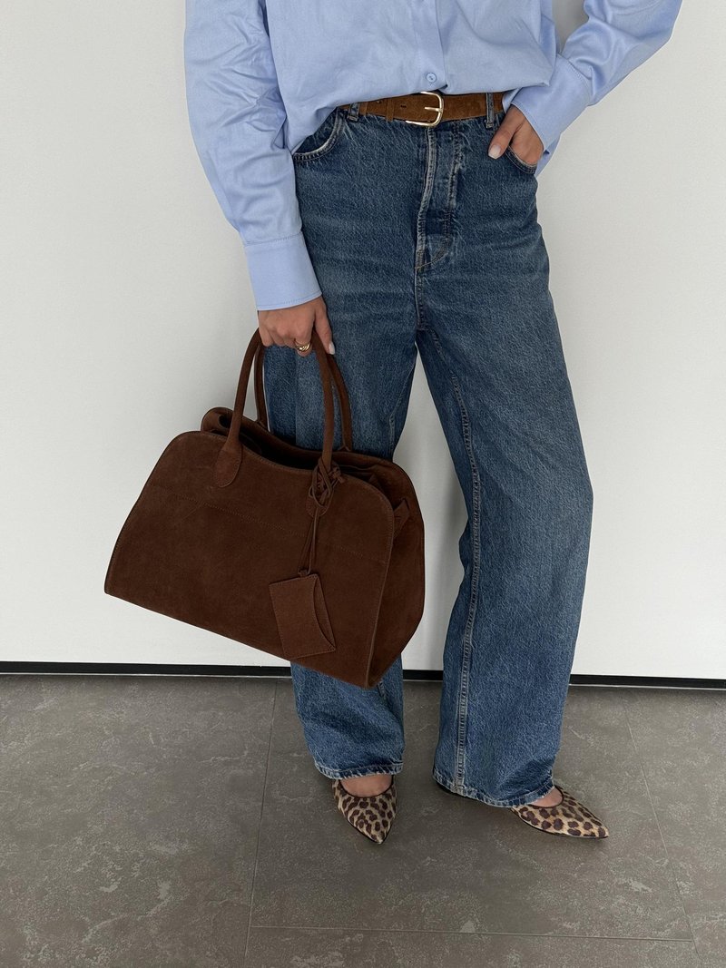 OLIVIA шоколадная - небольшие дефекты замши 40