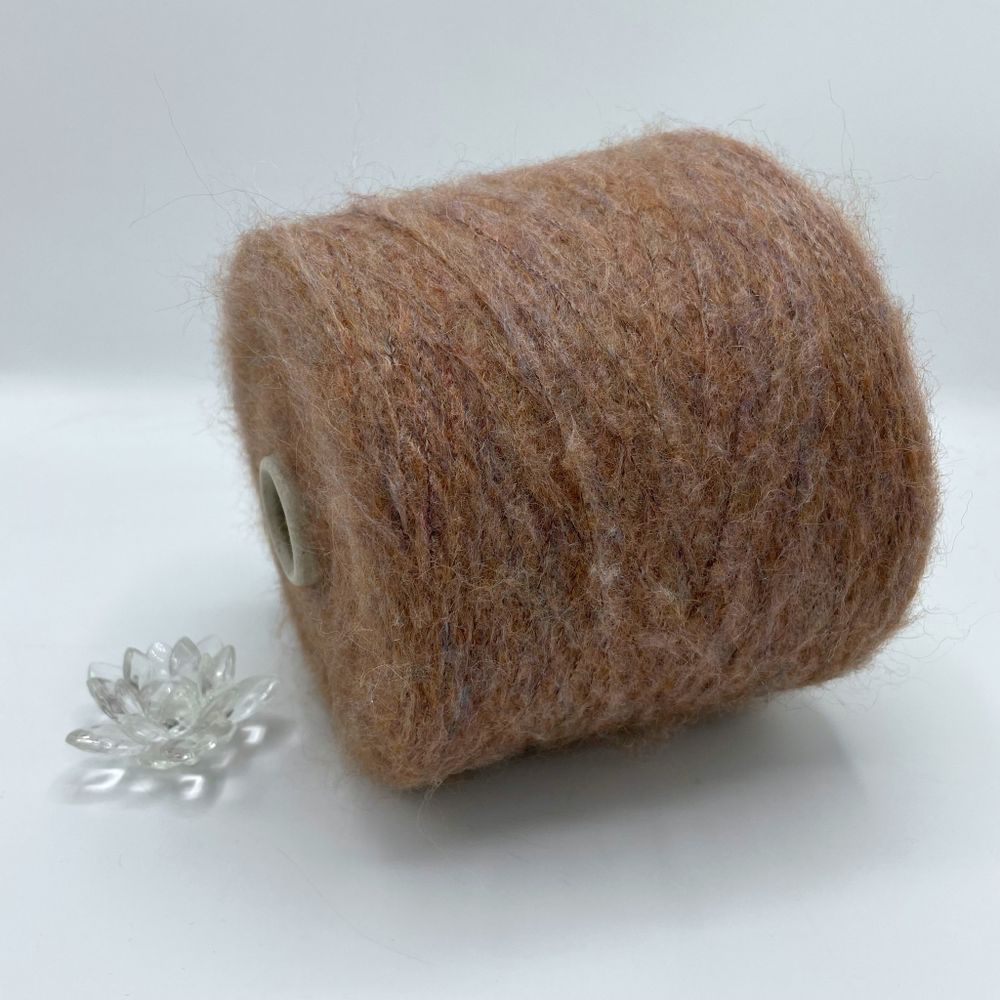 lanificioDell Olivo S.P.A. 20% кид мохер  20% меринос 15% вискоза 22% полиамид 23% полиакрил